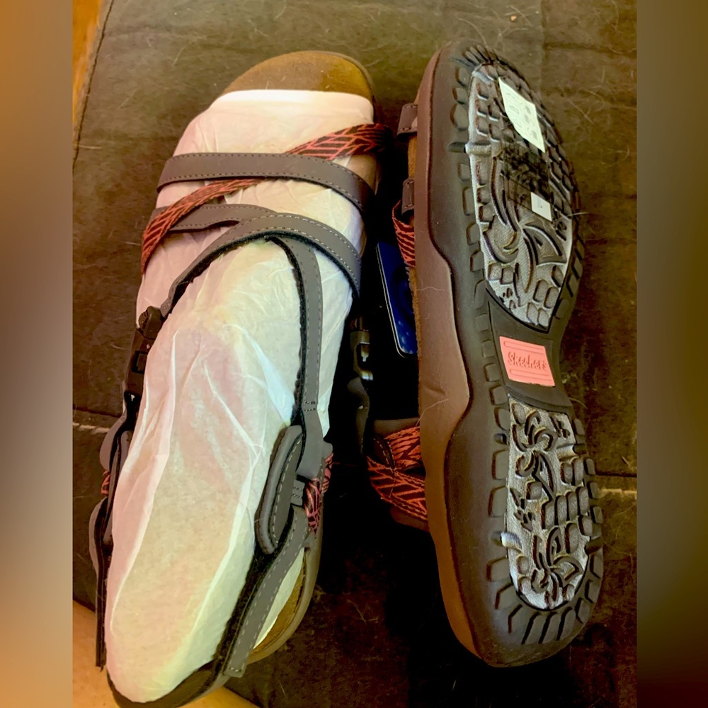 Sandals size 7- Sketchers